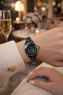 ساعت برند Chanel سری J12
