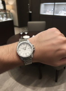 ساعت برند Fossil